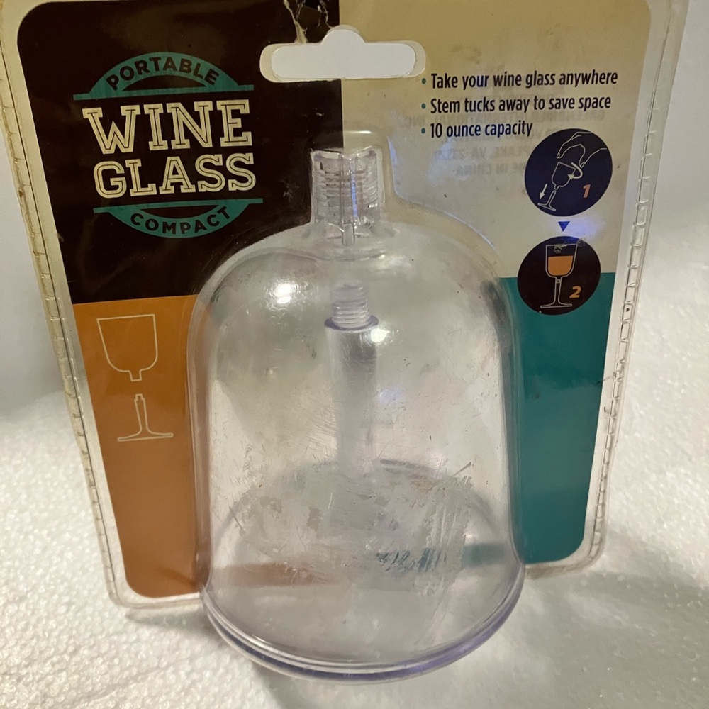 Compact Clear Portable Wine Glass 10oz capacity plastic party fun gift anywhere